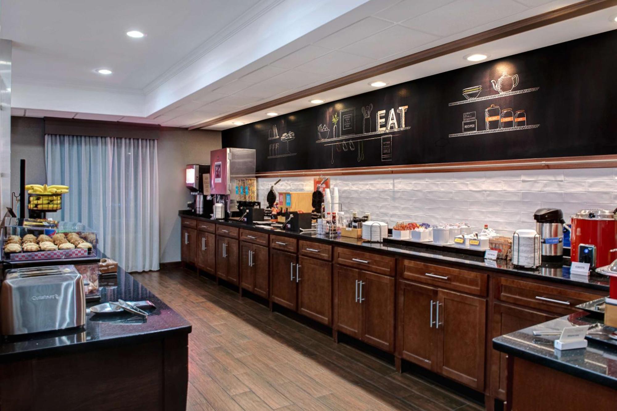 Hampton Inn Charlotte Монро Екстер'єр фото